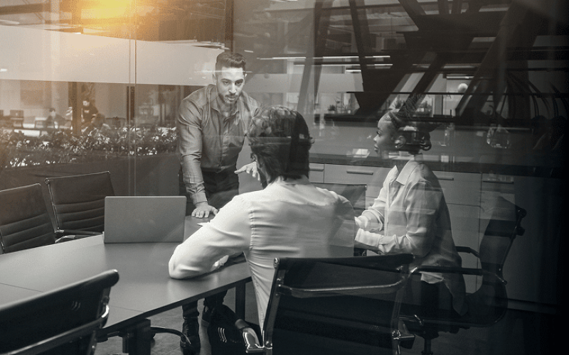 imagem_reunião_E-LUZ 1